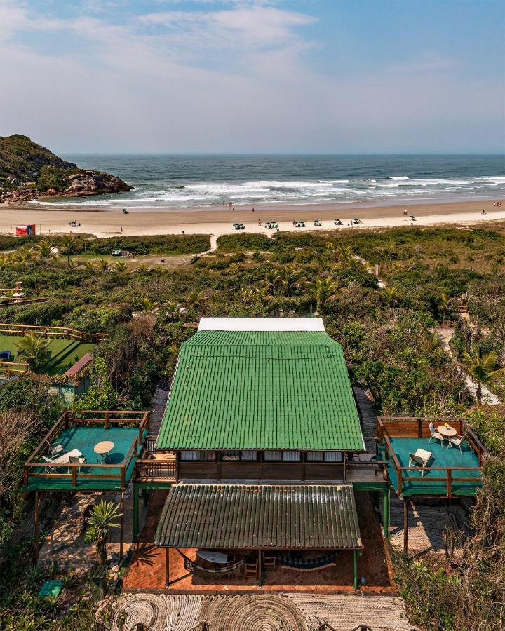 Grajagan Surf Resort Ilha do Mel Extérieur photo
