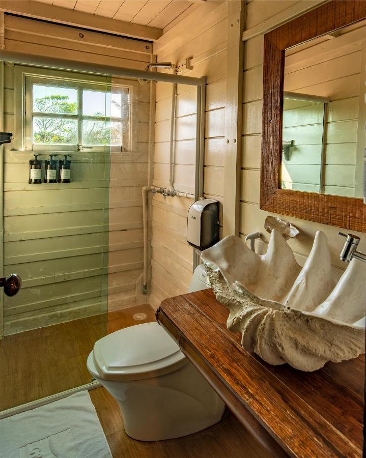 Grajagan Surf Resort Ilha do Mel Chambre photo
