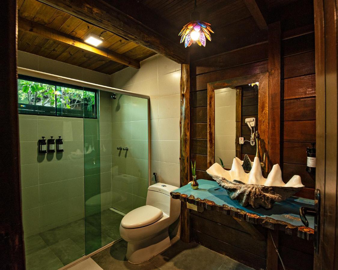 Grajagan Surf Resort Ilha do Mel Chambre photo