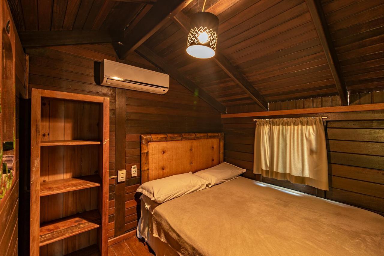 Grajagan Surf Resort Ilha do Mel Extérieur photo