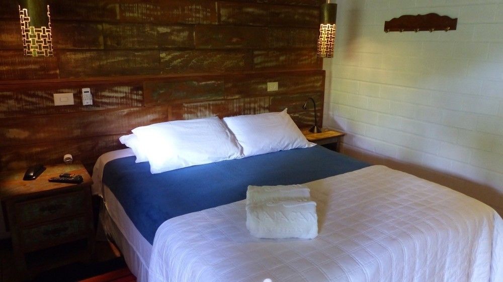 Grajagan Surf Resort Ilha do Mel Extérieur photo