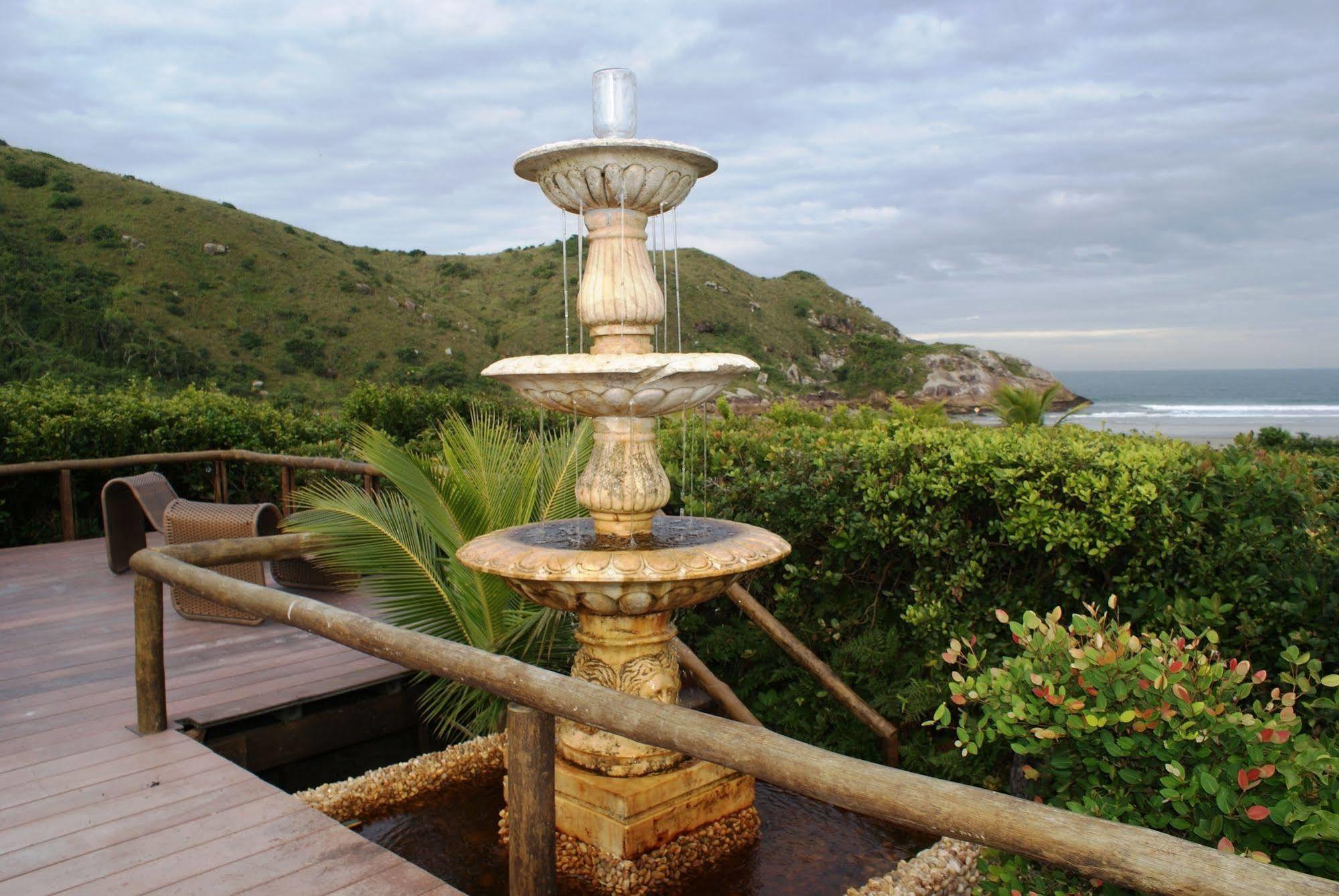 Grajagan Surf Resort Ilha do Mel Extérieur photo